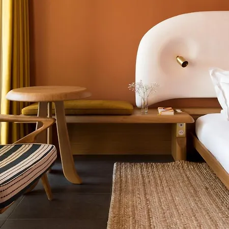 レス テラス デュ バイリ Le Rayol-Canadel-sur-Mer