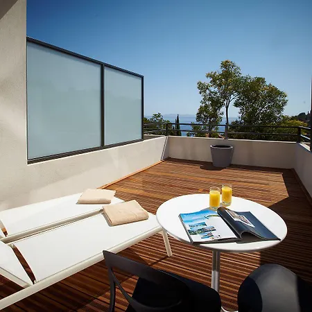 レス テラス デュ バイリ 3* Le Rayol-Canadel-sur-Mer