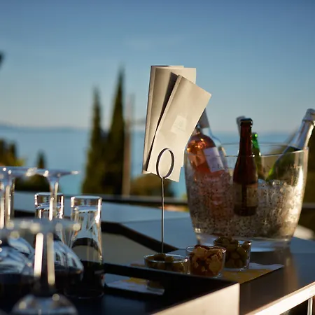 ホテル レス テラス デュ バイリ Le Rayol-Canadel-sur-Mer