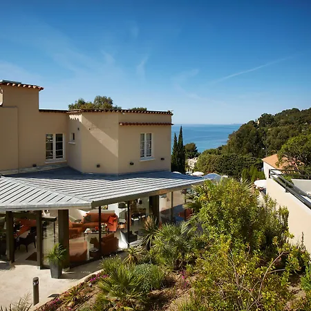 호텔 Les Terrasses Du Bailli 3*