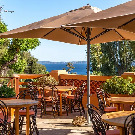 Les Terrasses Du Bailli 호텔 3*