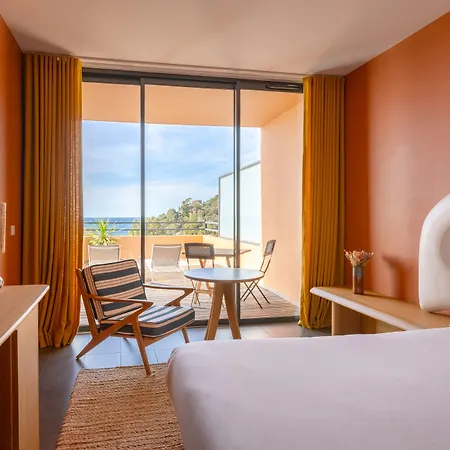 호텔 Les Terrasses Du Bailli 3*