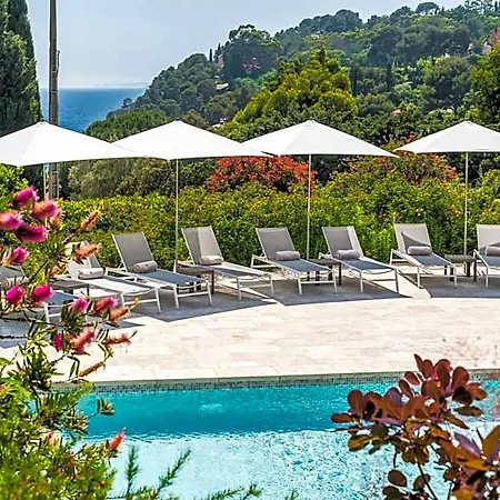 Les Terrasses Du Bailli Hotell 3*