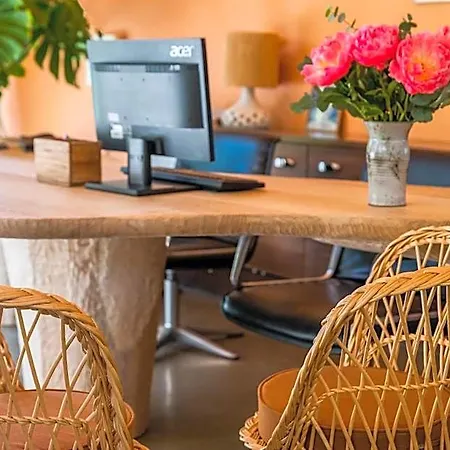 Les Terrasses Du Bailli Hotell 3*